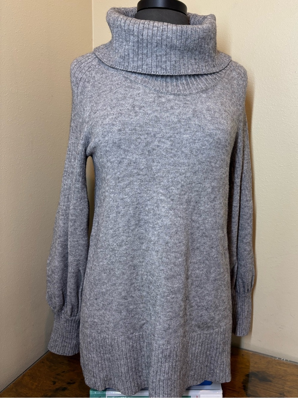 Anthropologie Cozy Grey Cowl neck Knit Sweater, balloon sleeve. Small